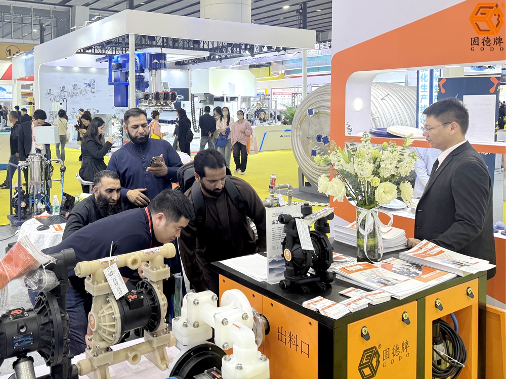 現(xiàn)場(chǎng) 現(xiàn)場(chǎng)