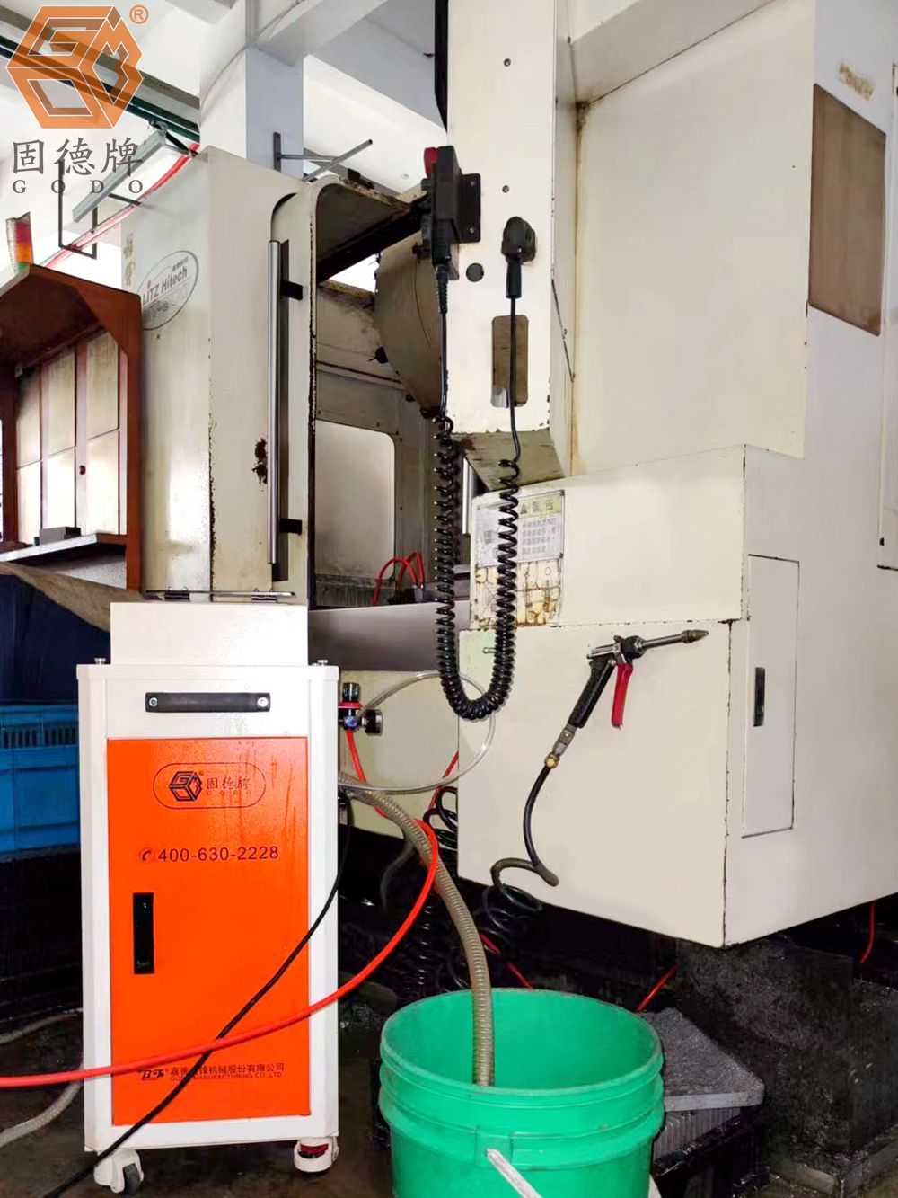 切削液發(fā)霉發(fā)臭太刺鼻？固德牌切削液凈化裝置來幫忙